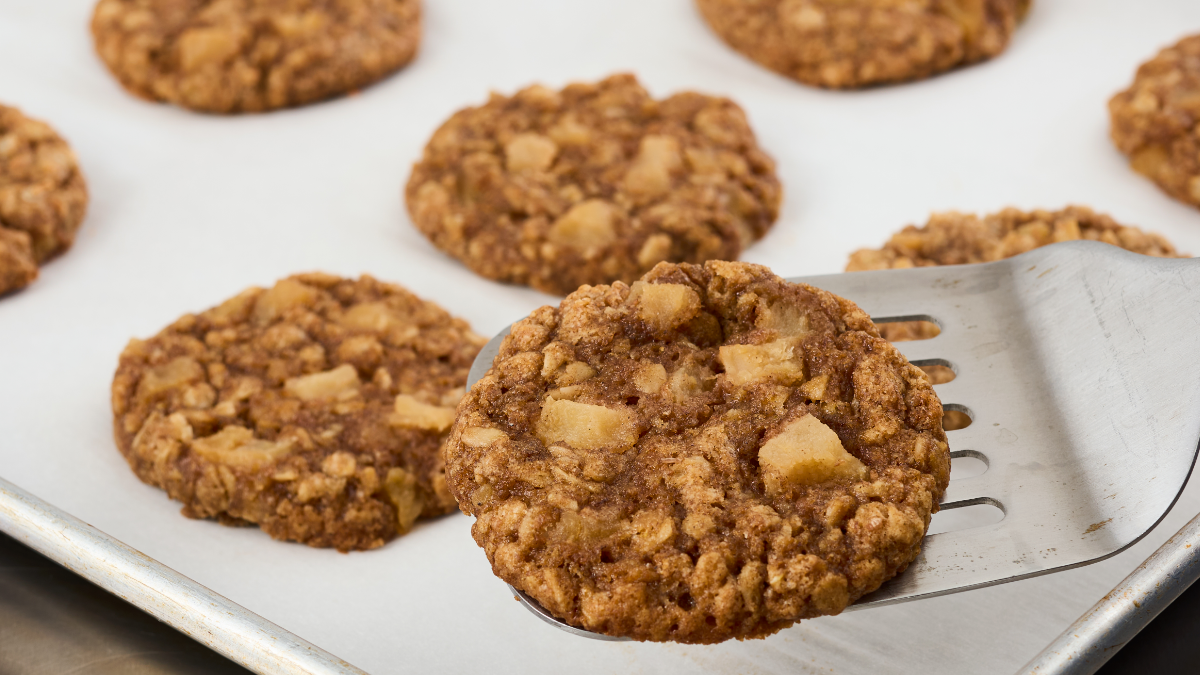 Pear oatmeal cookies