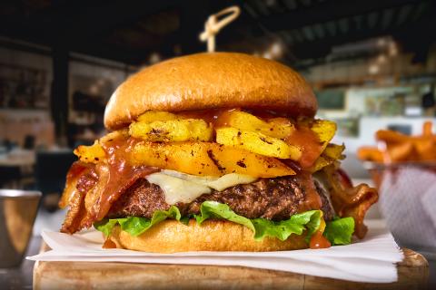 Del Monte Caribbean Jerk Pineapple Mango Cheeseburger Foodservice